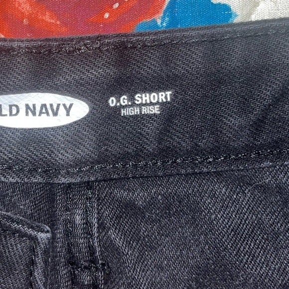 Old Navy NWT size 10 OG High Rise Shorts - Picture 2 of 4